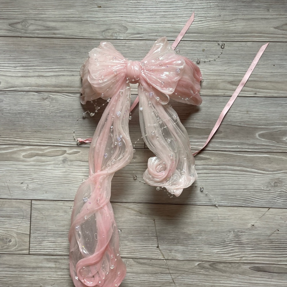 Elegant Pink Bow Top - Picture 5 of 6